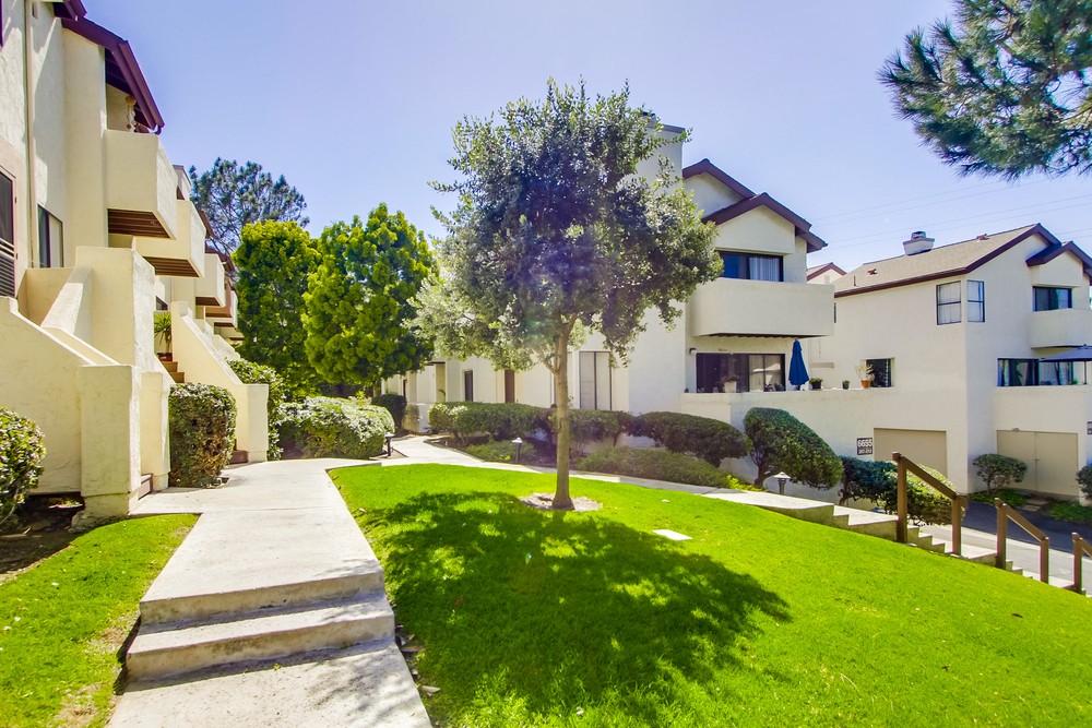 Virtual tour photo 4 of 56 for 6655 Canyon Rim Row #207