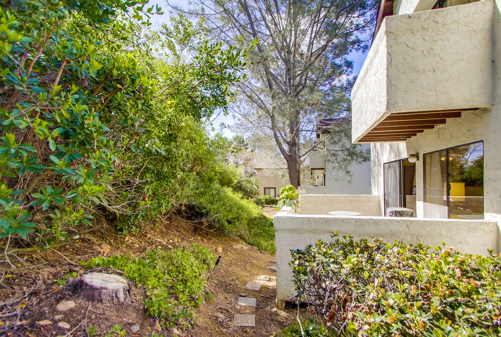 Virtual tour photo 46 of 56 for 6655 Canyon Rim Row #207