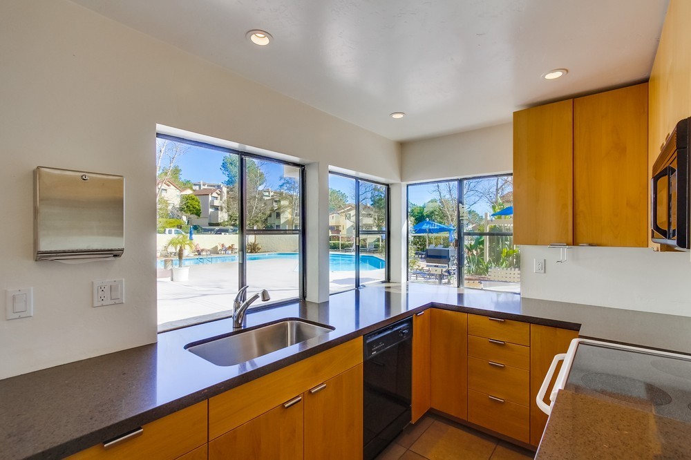 Virtual tour photo 53 of 56 for 6655 Canyon Rim Row #207
