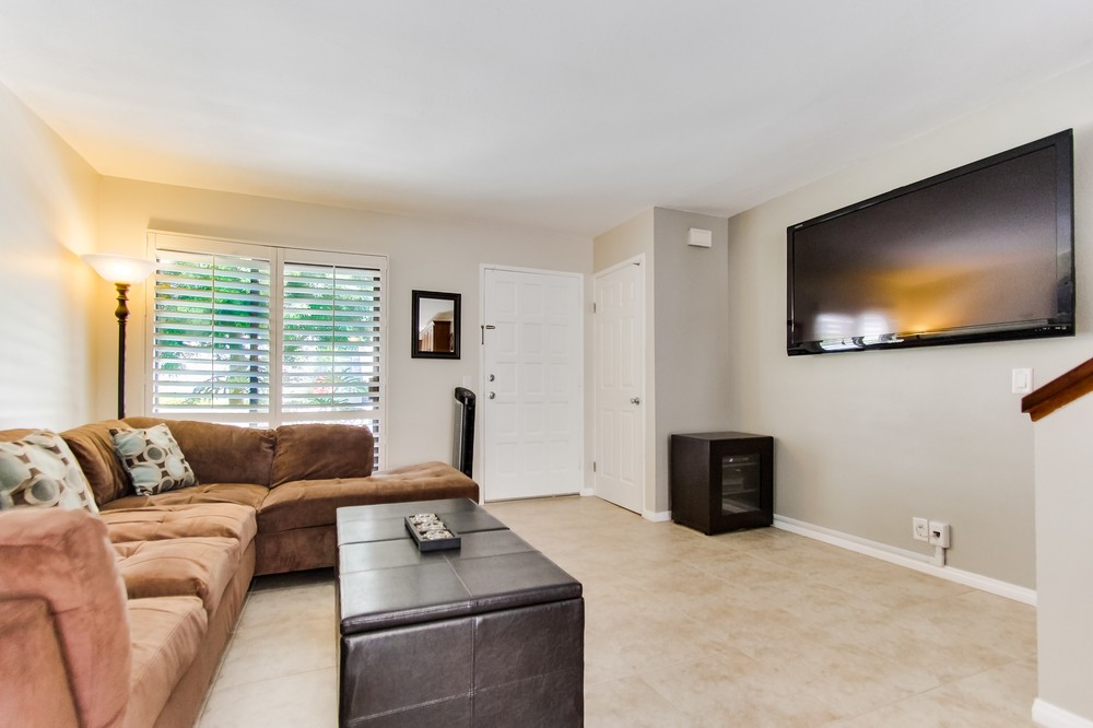 Virtual tour photo 7 of 45 for 6655 Canyon Rim Row #211