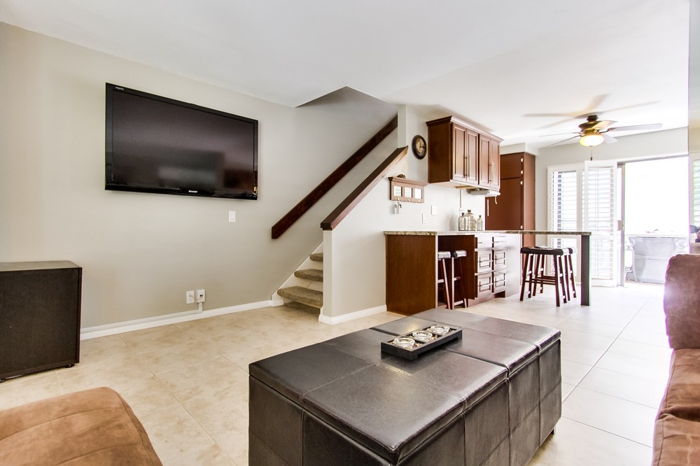 Virtual tour photo 8 of 45 for 6655 Canyon Rim Row #211