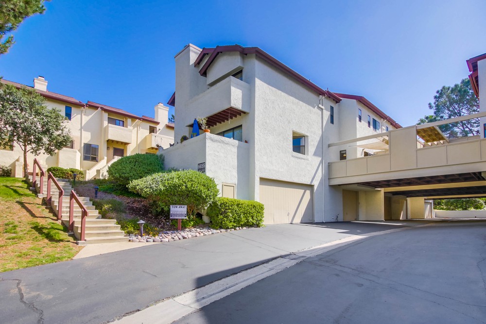 Virtual tour photo 1 of 33 for 6655 Canyon Rim Row UNIT 211