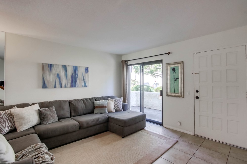 Virtual tour photo 10 of 33 for 6655 Canyon Rim Row UNIT 211