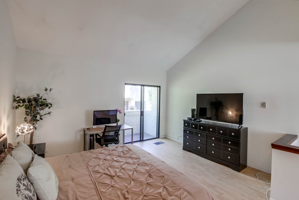 Virtual tour photo 26 of 33 for 6655 Canyon Rim Row UNIT 211