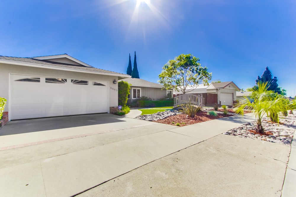 Virtual tour photo 3 of 55 for 6663 Del Cerro Boulevard