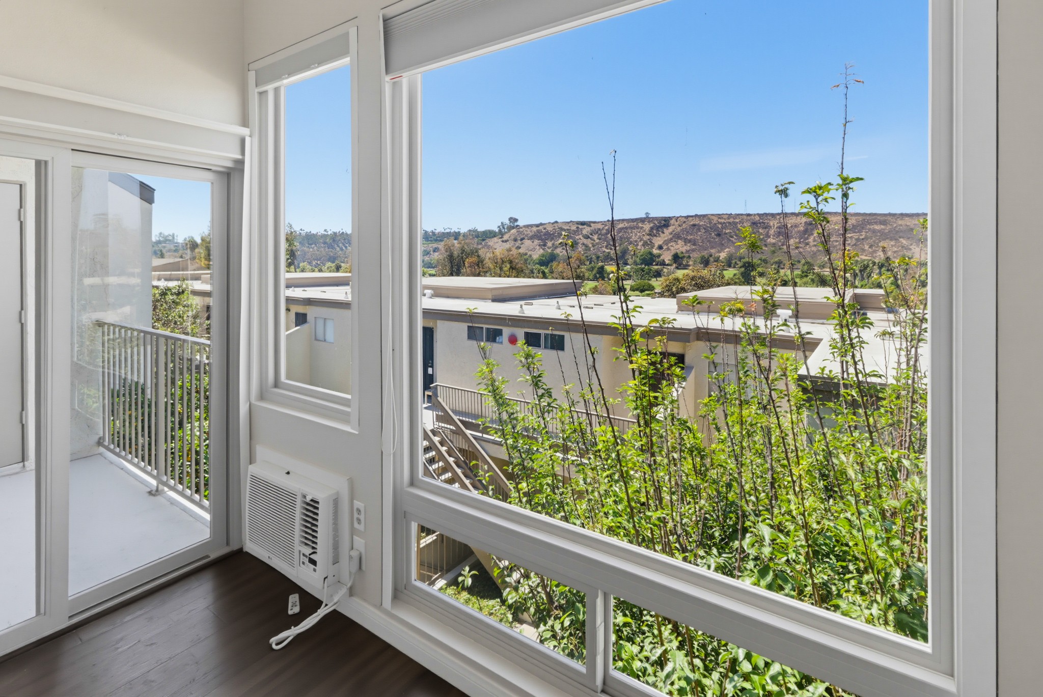 Virtual tour photo 9 of 37 for 6675 Mission Gorge Rd