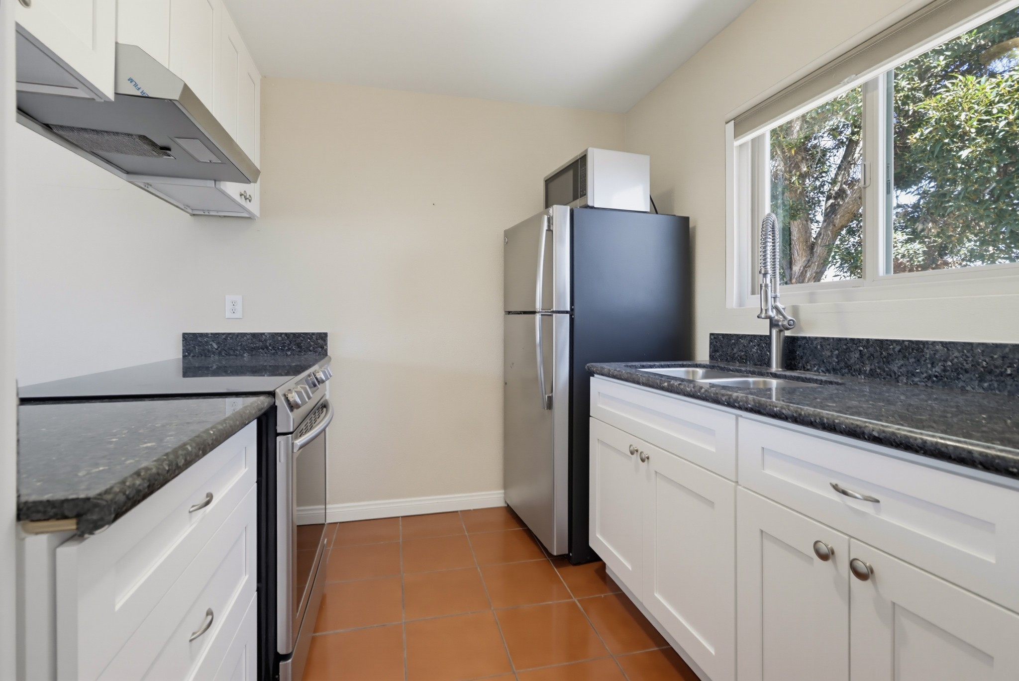 Virtual tour photo 14 of 37 for 6675 Mission Gorge Rd