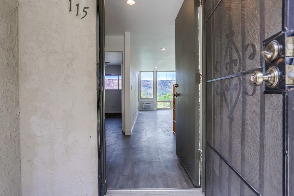 Virtual tour photo 5 of 31 for 6675 Mission Gorge Rd