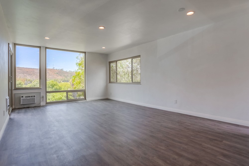Virtual tour photo 13 of 31 for 6675 Mission Gorge Rd