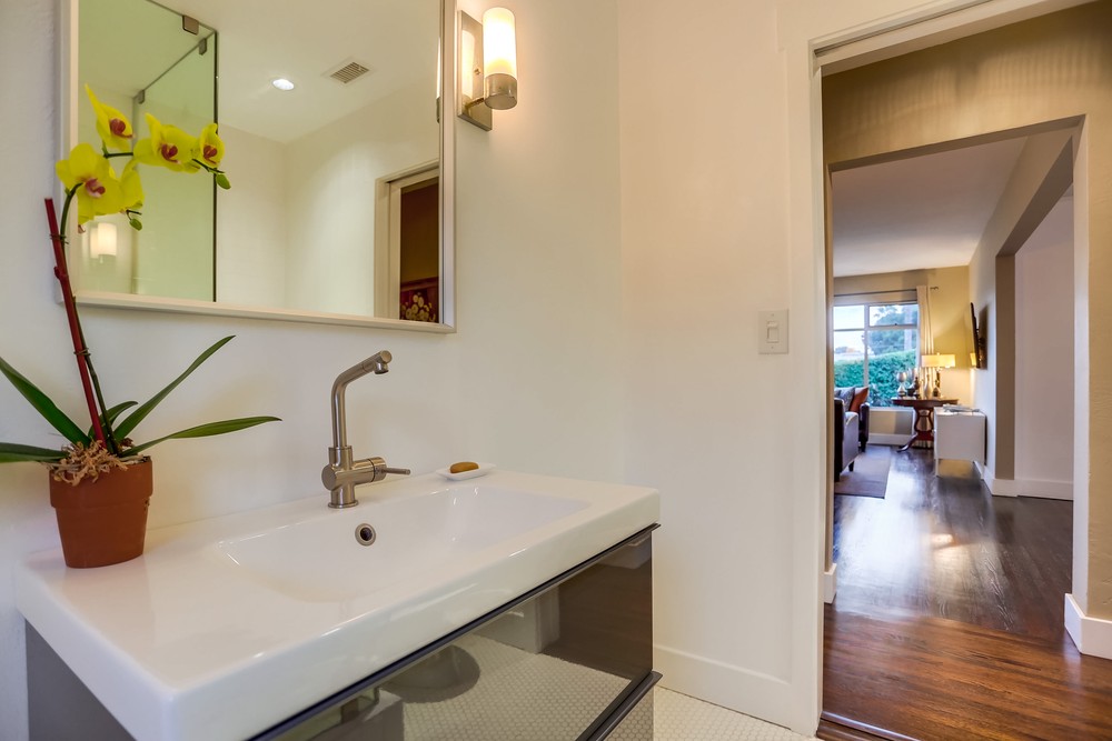Virtual tour photo 34 of 60 for 6681 Amherst St