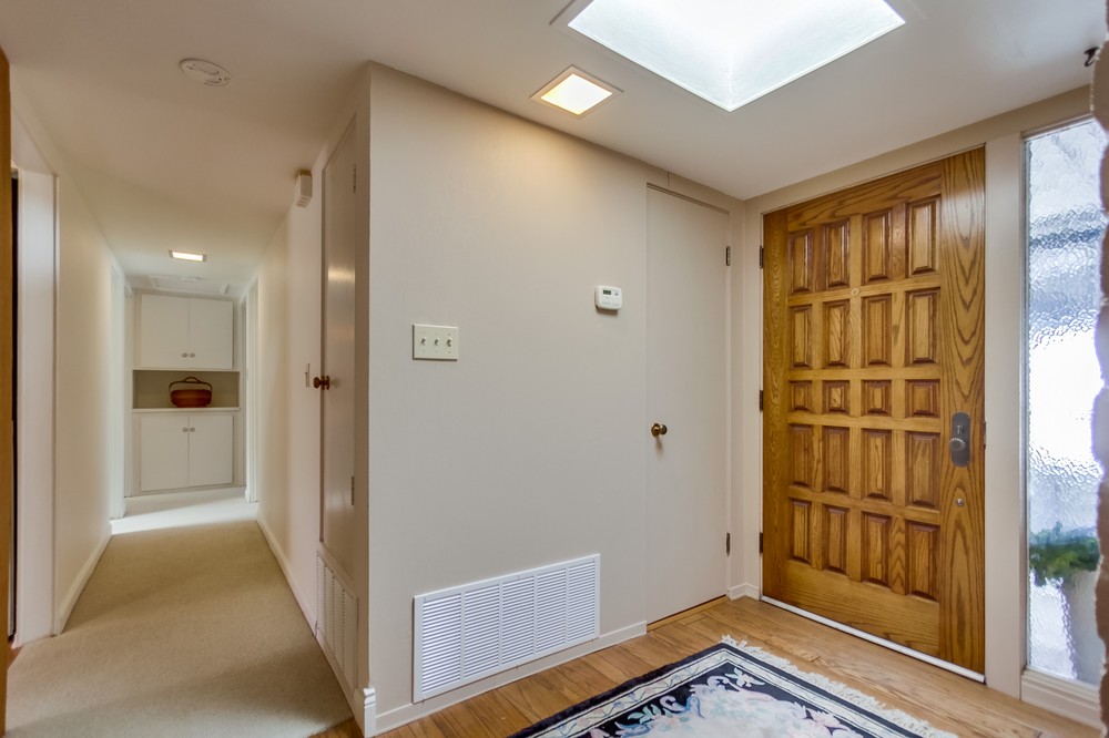 Virtual tour photo 6 of 46 for 6682 Jackson Drive