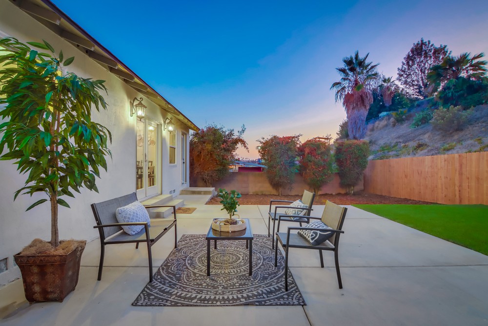 Virtual tour photo 10 of 64 for 670 Bollenbacher St