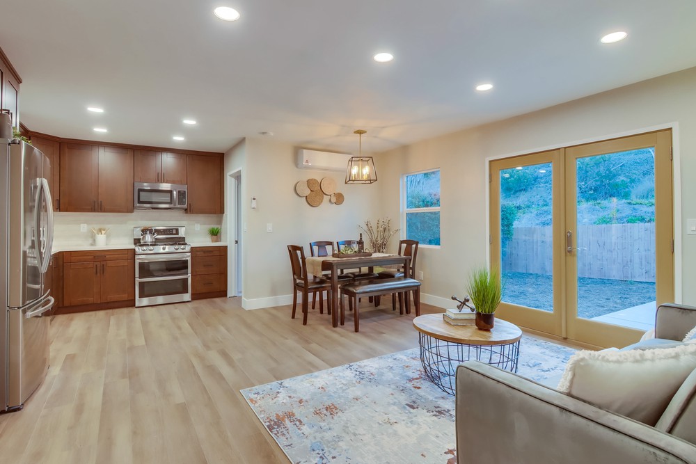 Virtual tour photo 19 of 64 for 670 Bollenbacher St