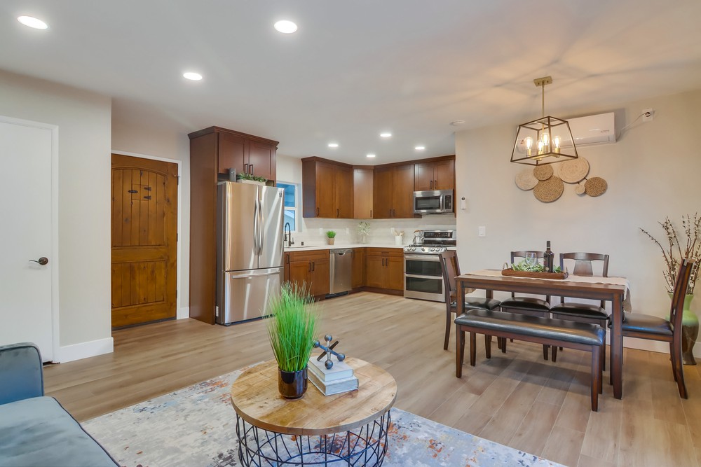 Virtual tour photo 22 of 64 for 670 Bollenbacher St