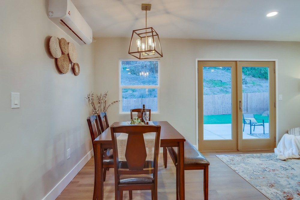 Virtual tour photo 24 of 64 for 670 Bollenbacher St