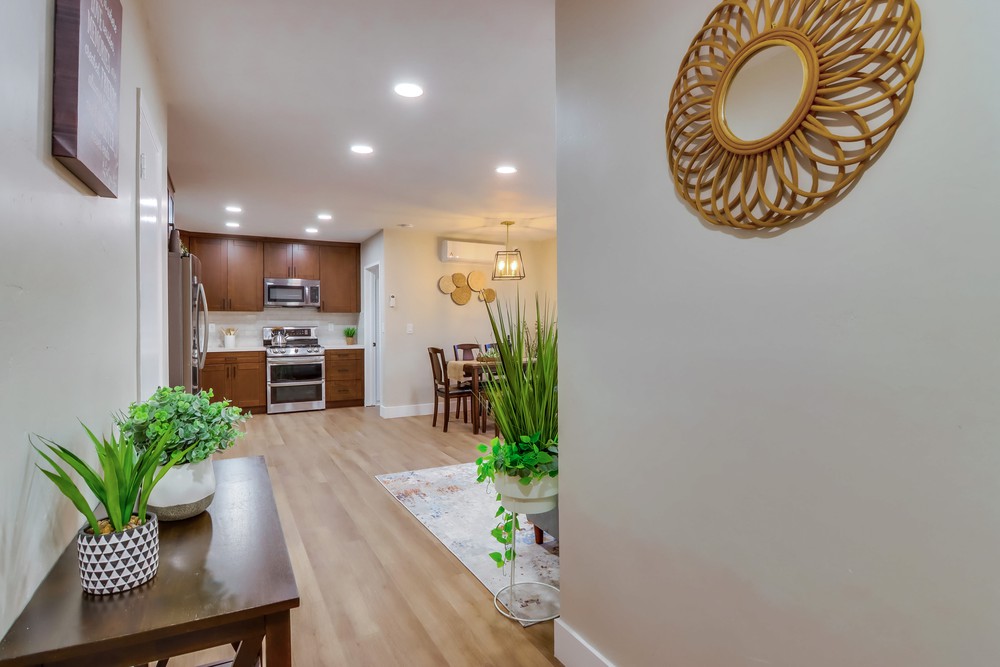 Virtual tour photo 33 of 64 for 670 Bollenbacher St