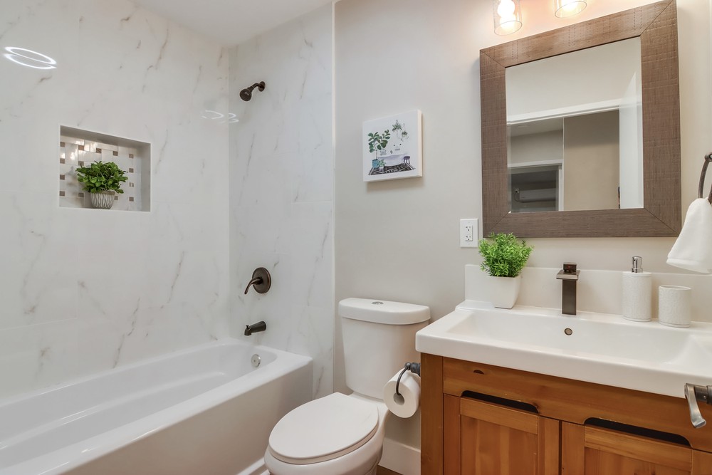 Virtual tour photo 39 of 64 for 670 Bollenbacher St
