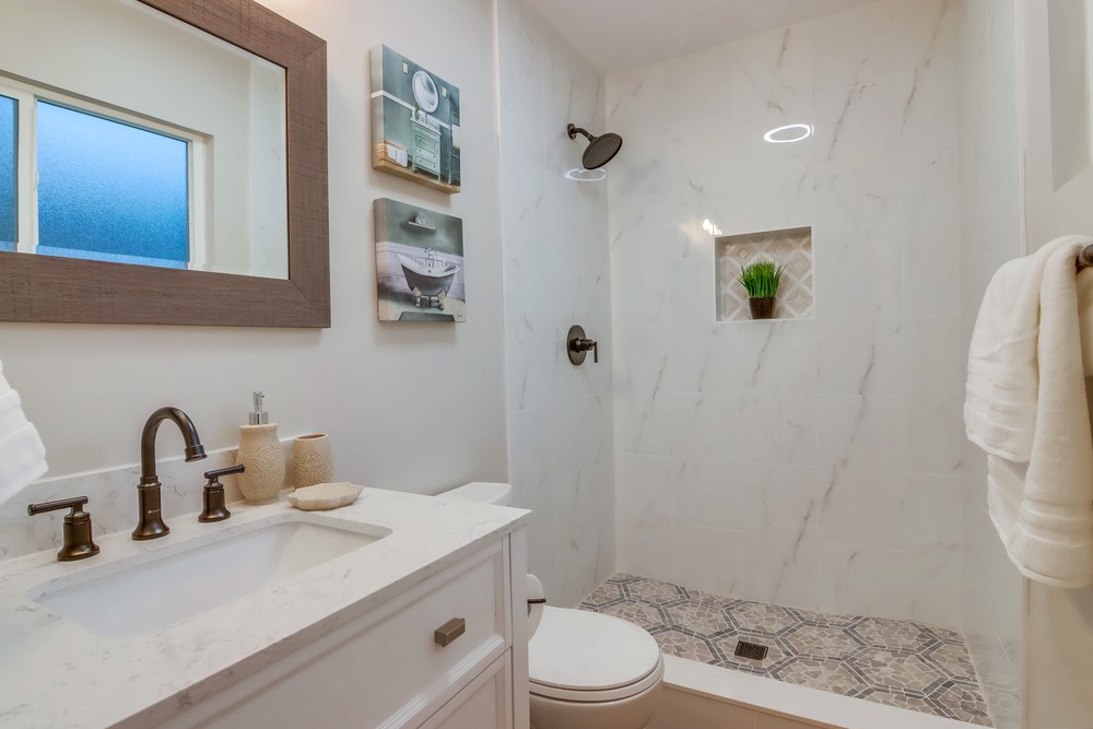 Virtual tour photo 46 of 64 for 670 Bollenbacher St
