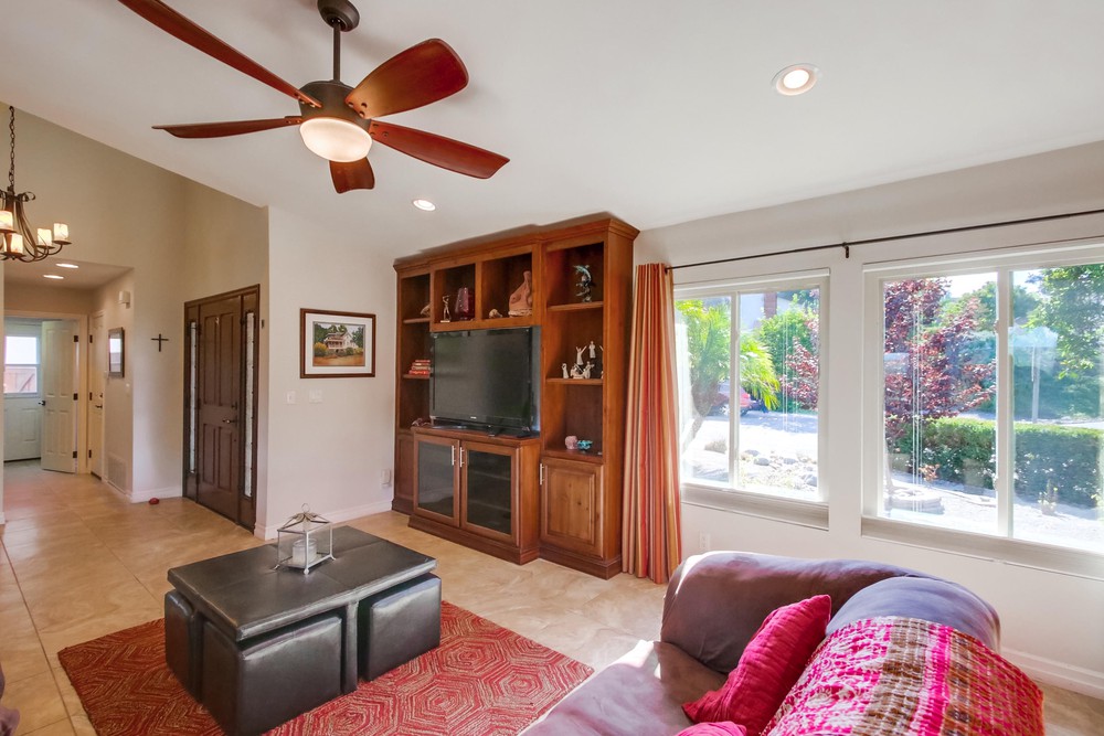 Virtual tour photo 11 of 54 for 6706 Aqueduct Ct