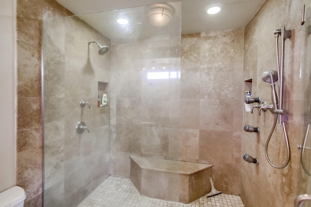 Virtual tour photo 35 of 54 for 6706 Aqueduct Ct