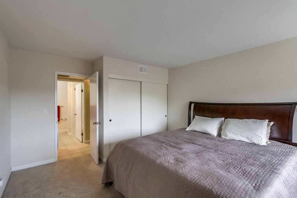 Virtual tour photo 26 of 33 for 6717 Friars Rd #74