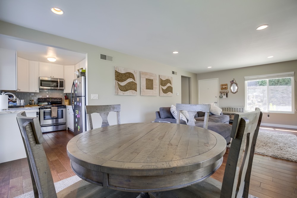 Virtual tour photo 16 of 48 for 6717 Lipmann St