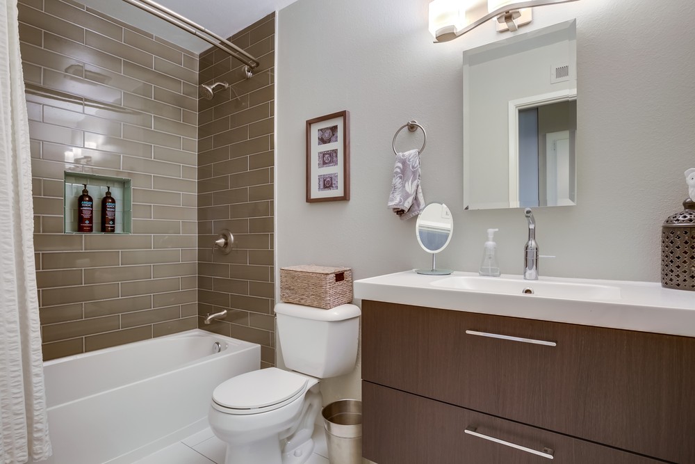 Virtual tour photo 37 of 48 for 6717 Lipmann St