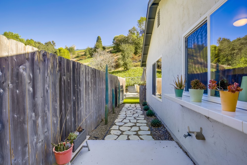 Virtual tour photo 38 of 48 for 6717 Lipmann St
