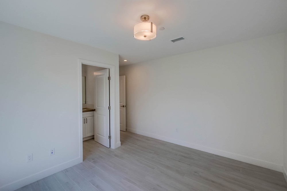 Virtual tour photo 9 of 49 for 6719 Zane Ct