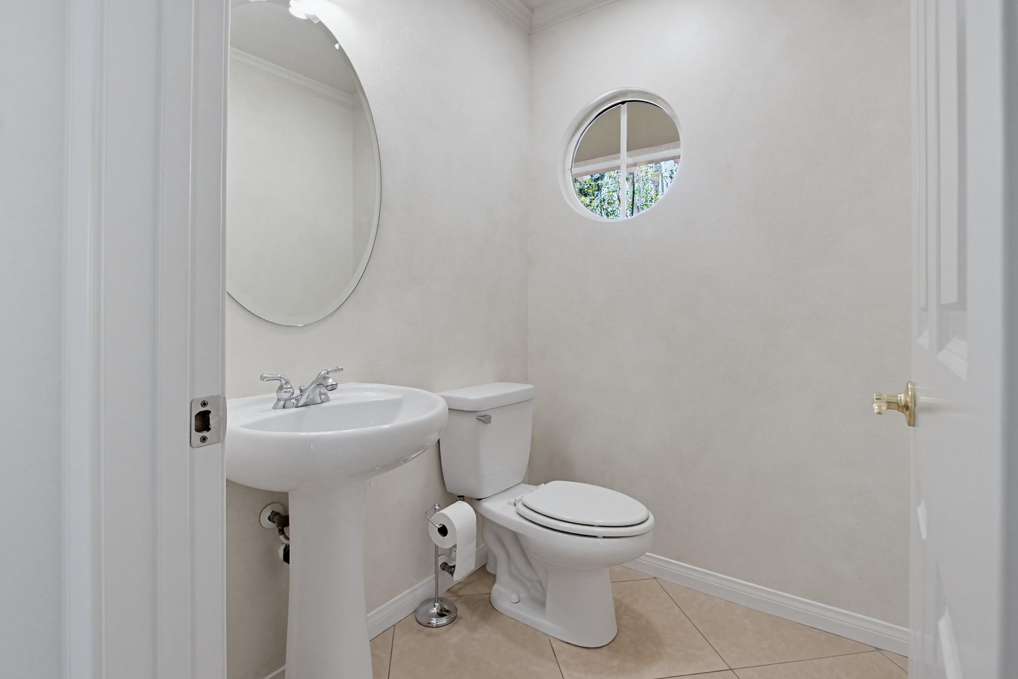 Virtual tour photo 17 of 68 for 672 Inverlochy Dr