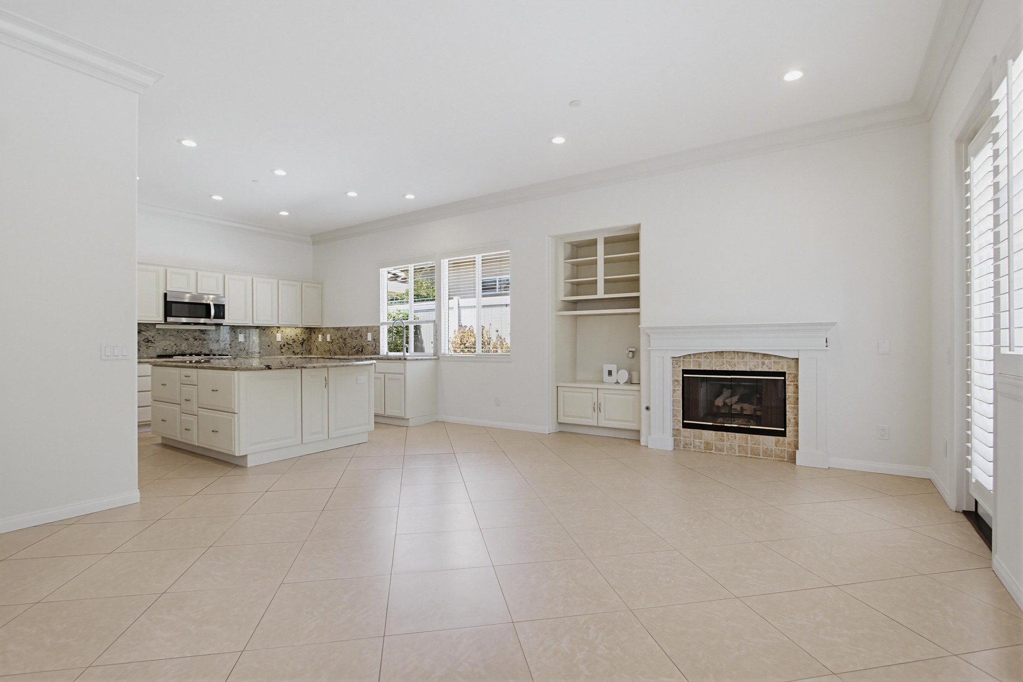 Virtual tour photo 21 of 68 for 672 Inverlochy Dr