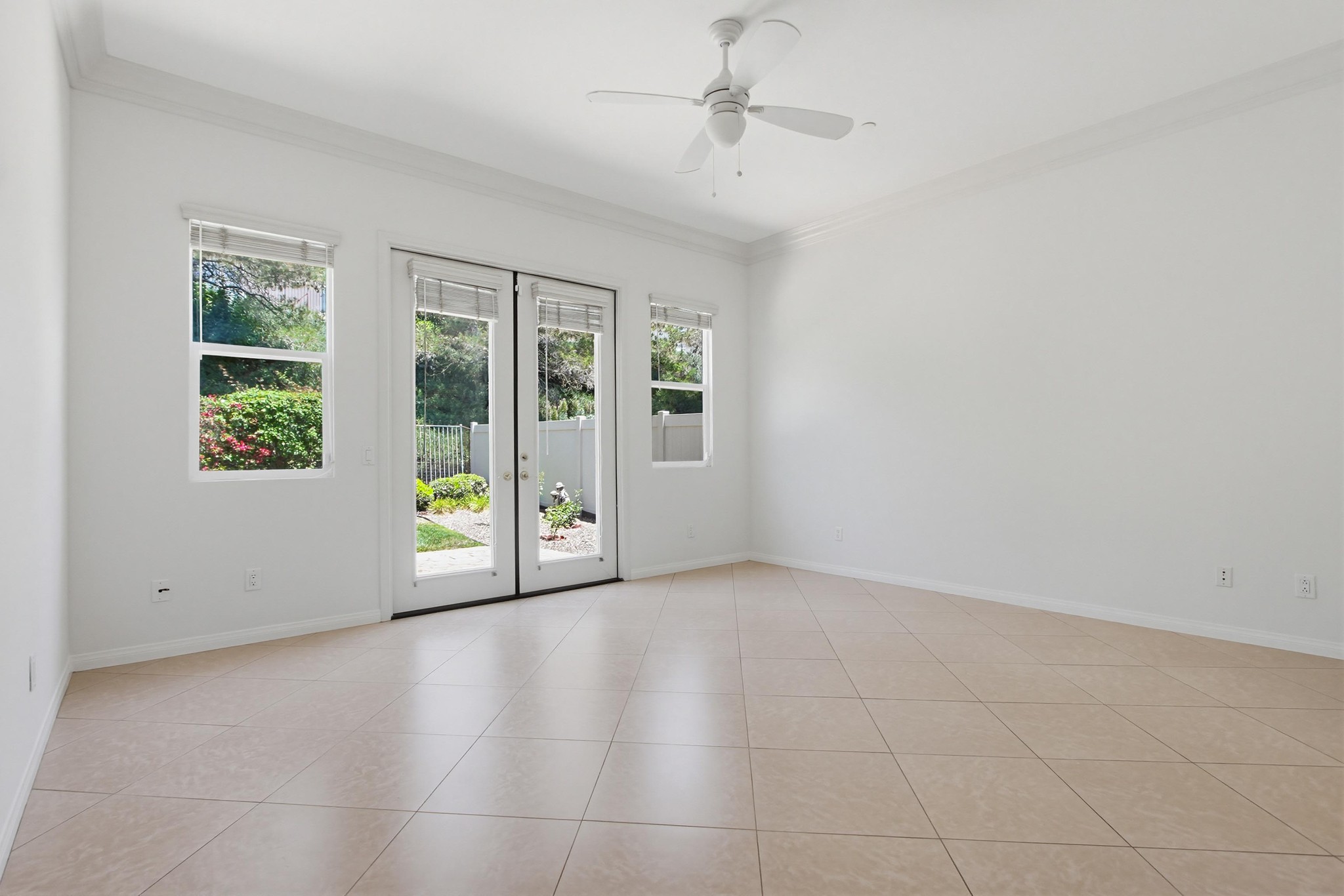 Virtual tour photo 31 of 68 for 672 Inverlochy Dr