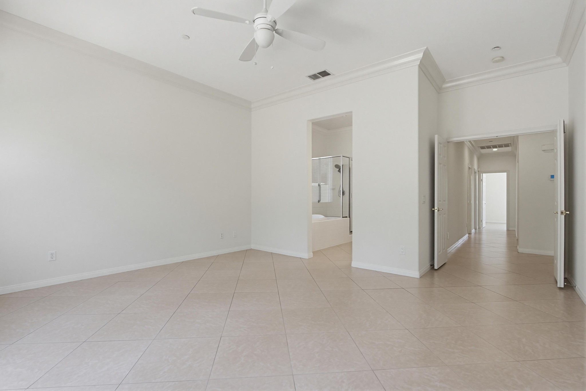 Virtual tour photo 34 of 68 for 672 Inverlochy Dr