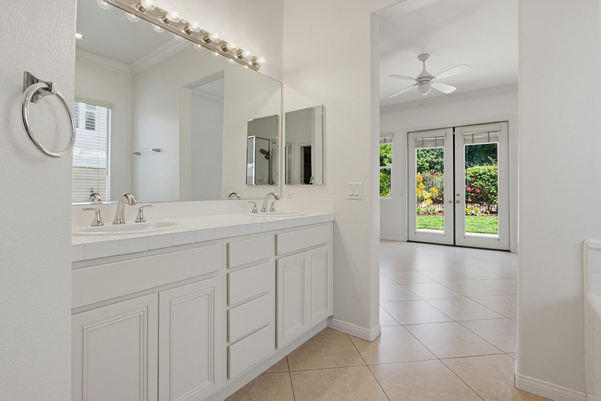 Virtual tour photo 37 of 68 for 672 Inverlochy Dr