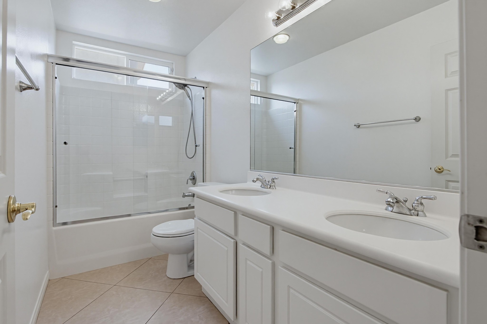 Virtual tour photo 41 of 68 for 672 Inverlochy Dr