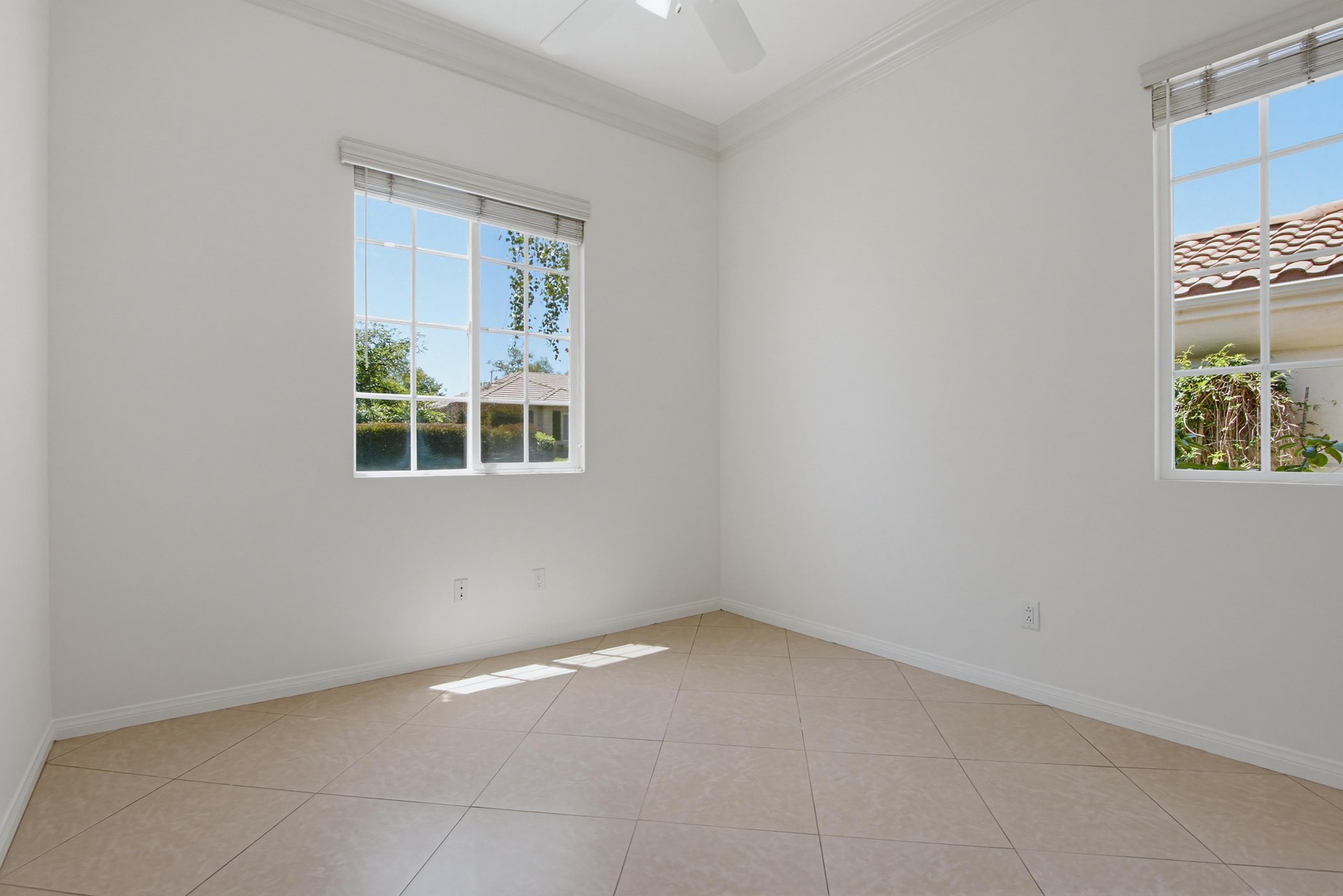 Virtual tour photo 46 of 68 for 672 Inverlochy Dr