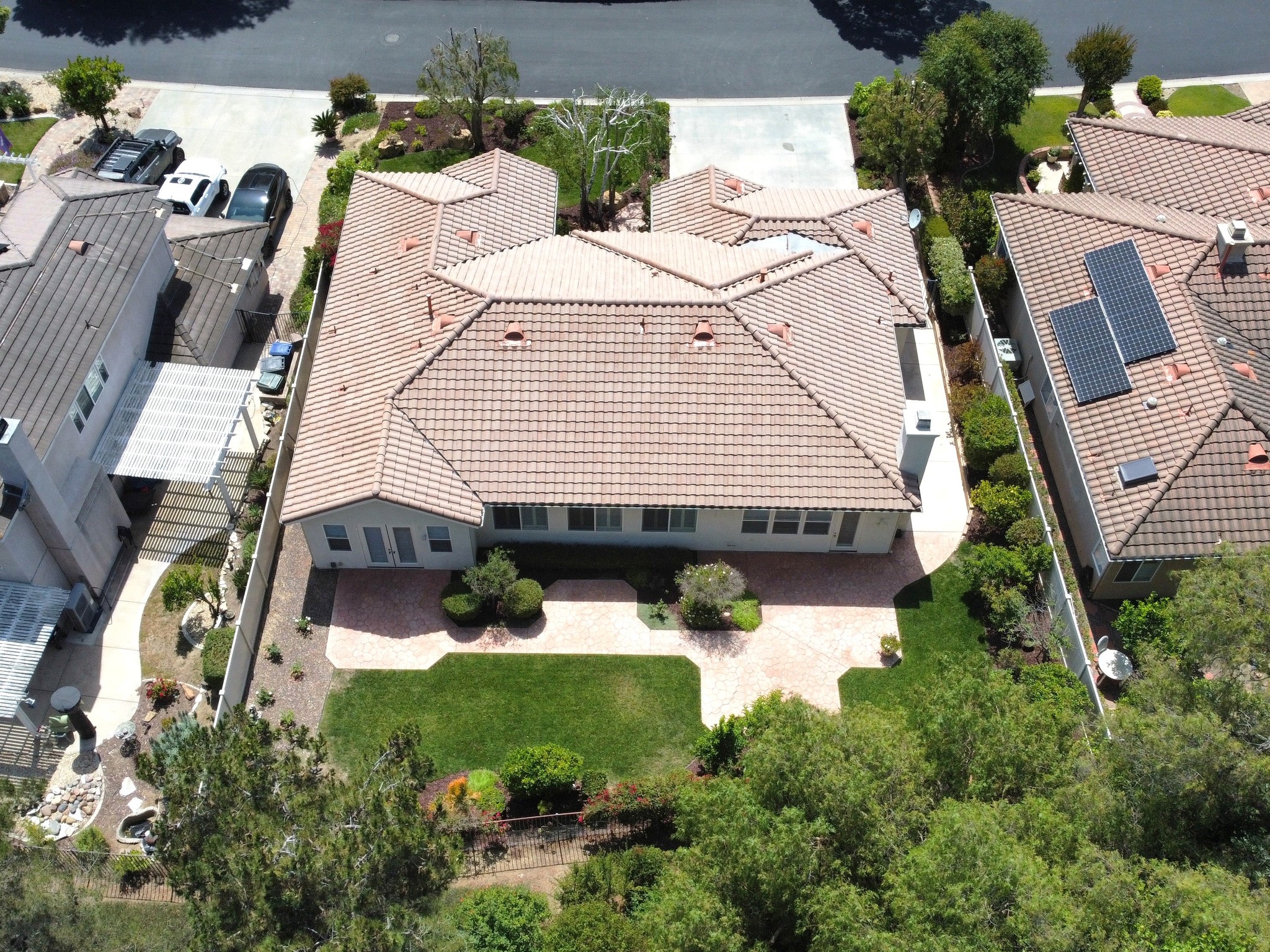 Virtual tour photo 83 of 83 for 672 Inverlochy Dr