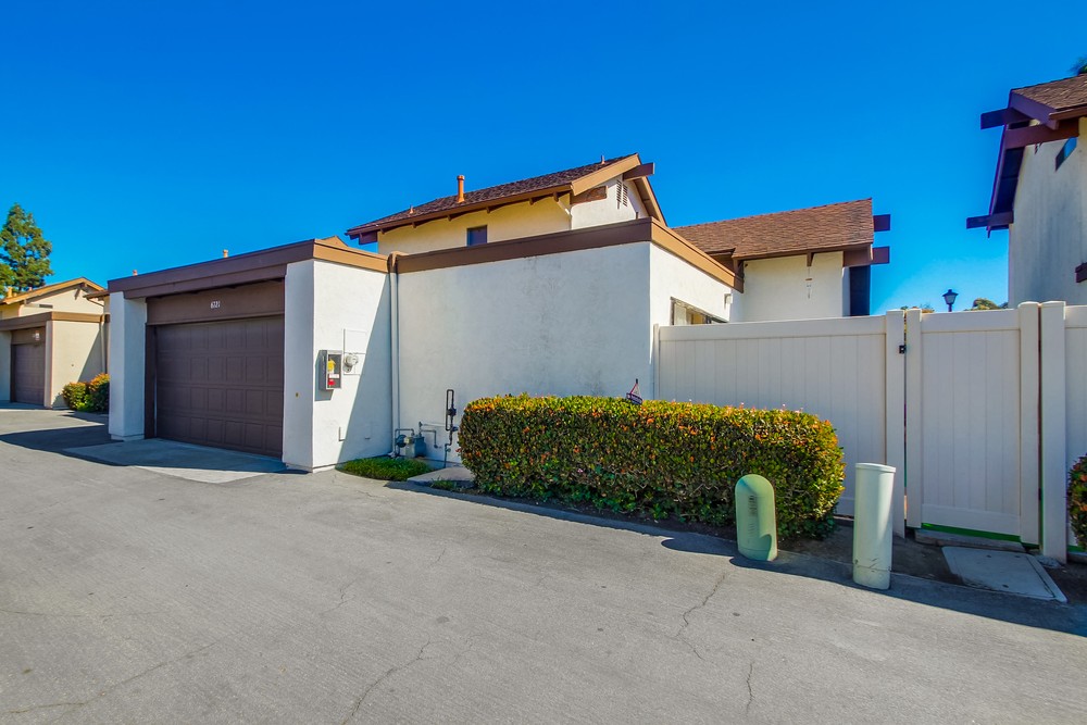 Virtual tour photo 1 of 43 for 6721 Parkside Ave