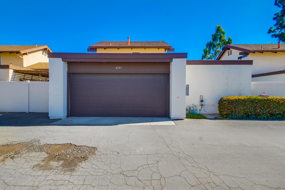 Virtual tour photo 3 of 43 for 6721 Parkside Ave