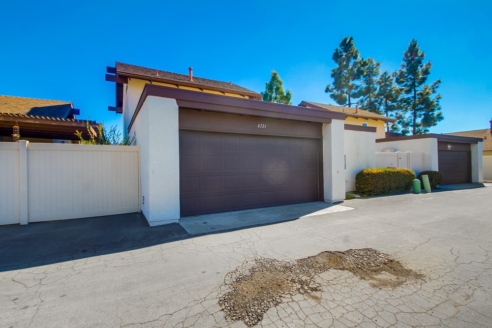 Virtual tour photo 4 of 43 for 6721 Parkside Ave