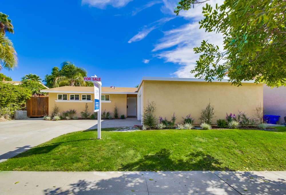 Virtual tour photo 3 of 22 for 6727 Ballinger Ave