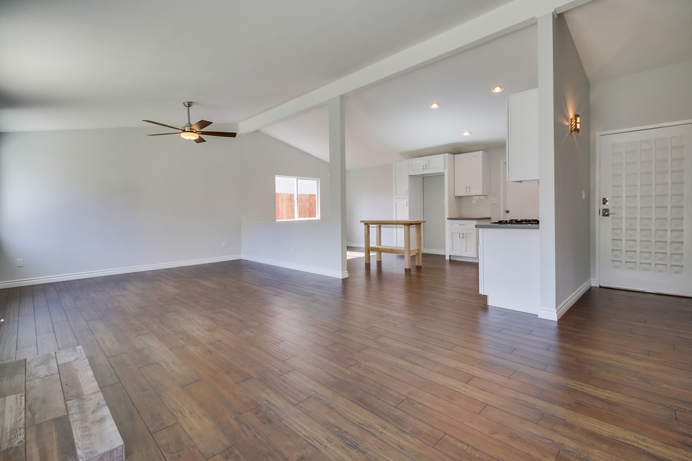 Virtual tour photo 10 of 22 for 6727 Ballinger Ave