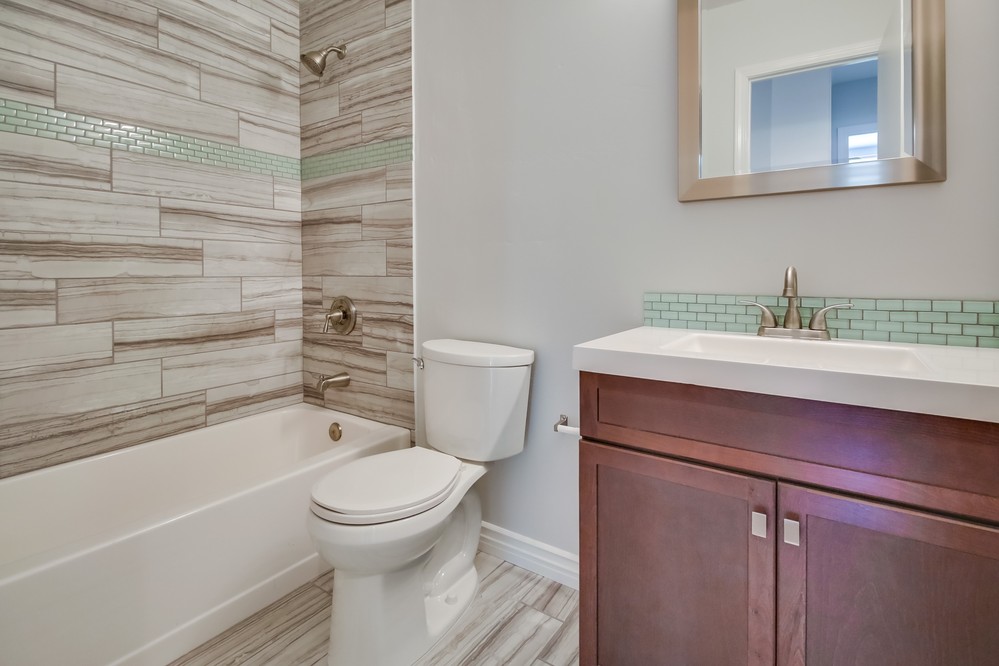 Virtual tour photo 17 of 22 for 6727 Ballinger Ave