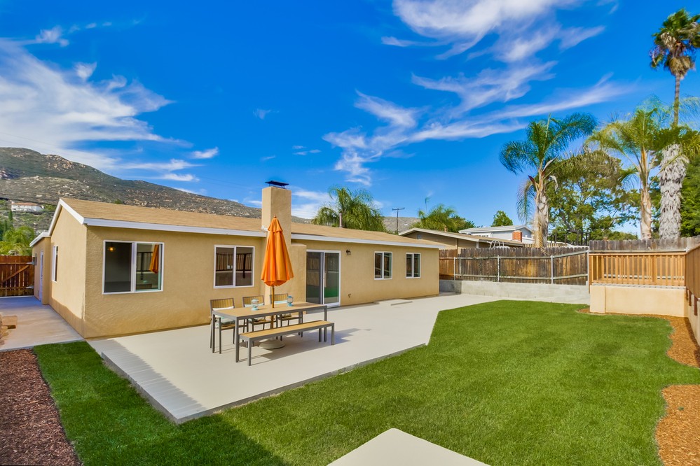 Virtual tour photo 20 of 22 for 6727 Ballinger Ave