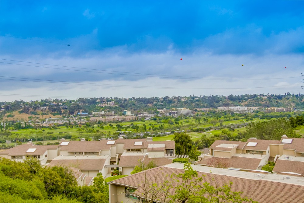 Virtual tour photo 18 of 45 for 6733 Fashion Hills Blvd