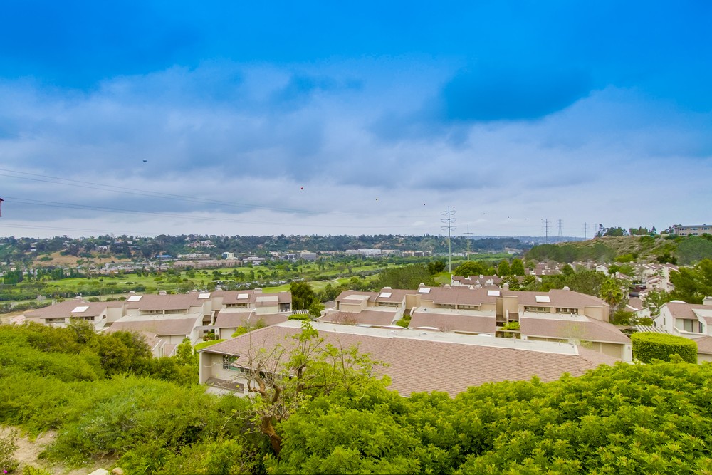 Virtual tour photo 19 of 45 for 6733 Fashion Hills Blvd
