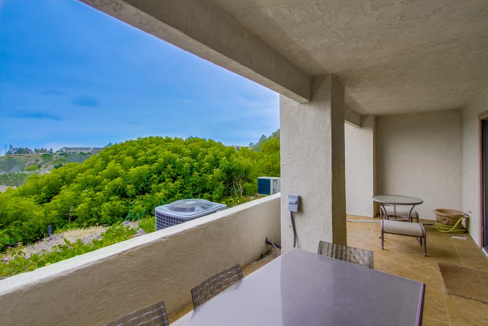 Virtual tour photo 40 of 45 for 6733 Fashion Hills Blvd