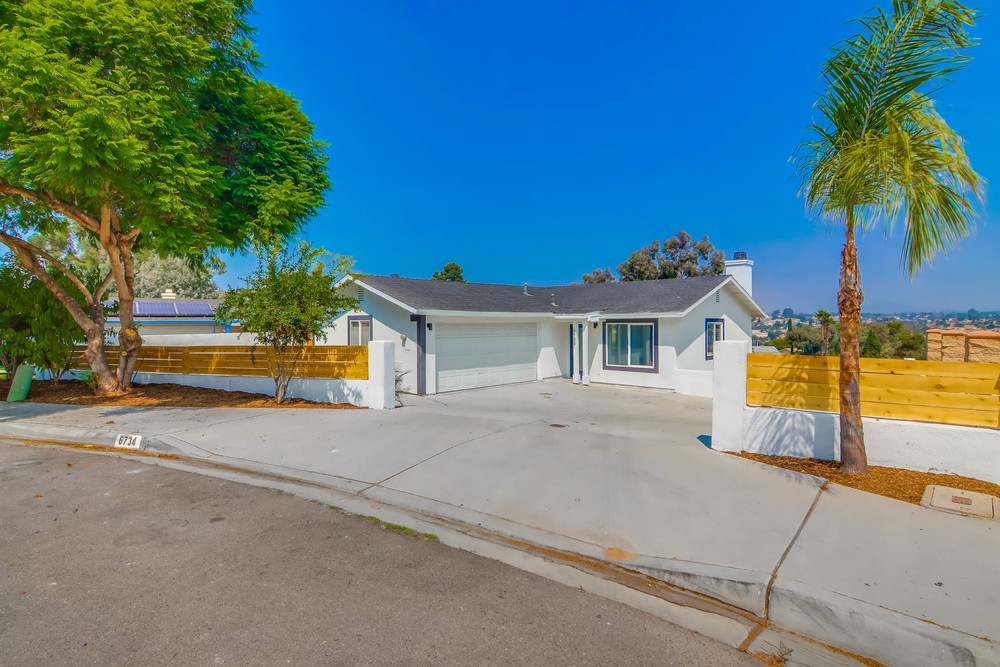 Virtual tour photo 1 of 54 for 6734 Arinjade Way