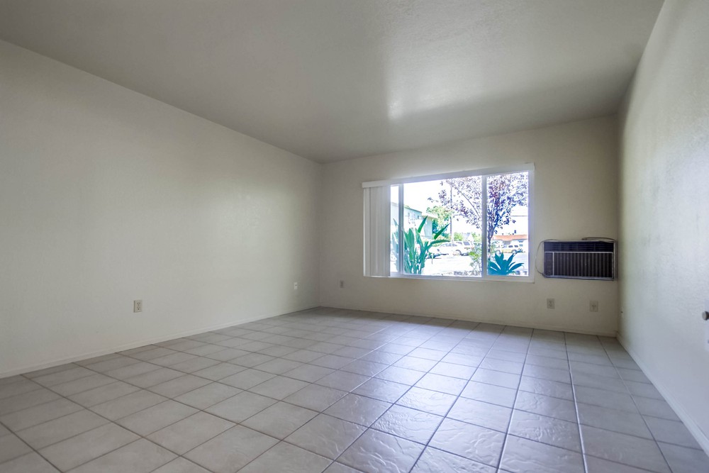 Virtual tour photo 12 of 28 for 6735 Amherst St