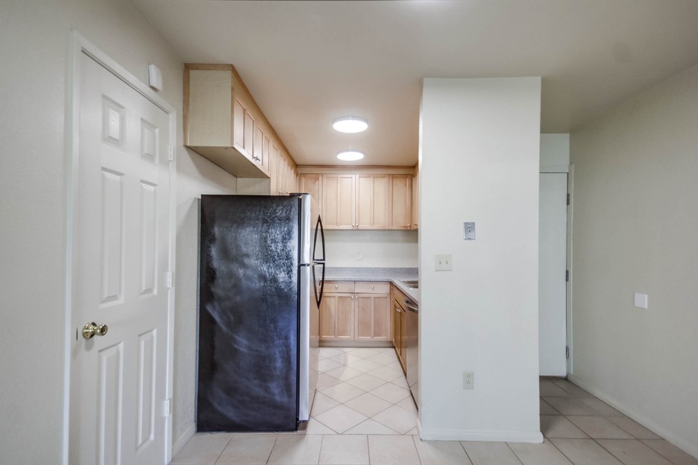 Virtual tour photo 15 of 28 for 6735 Amherst St